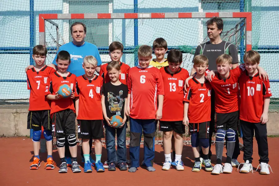 Minižáci předvedli pěknou házenou na turnaji 4+1 v Lovosicích
